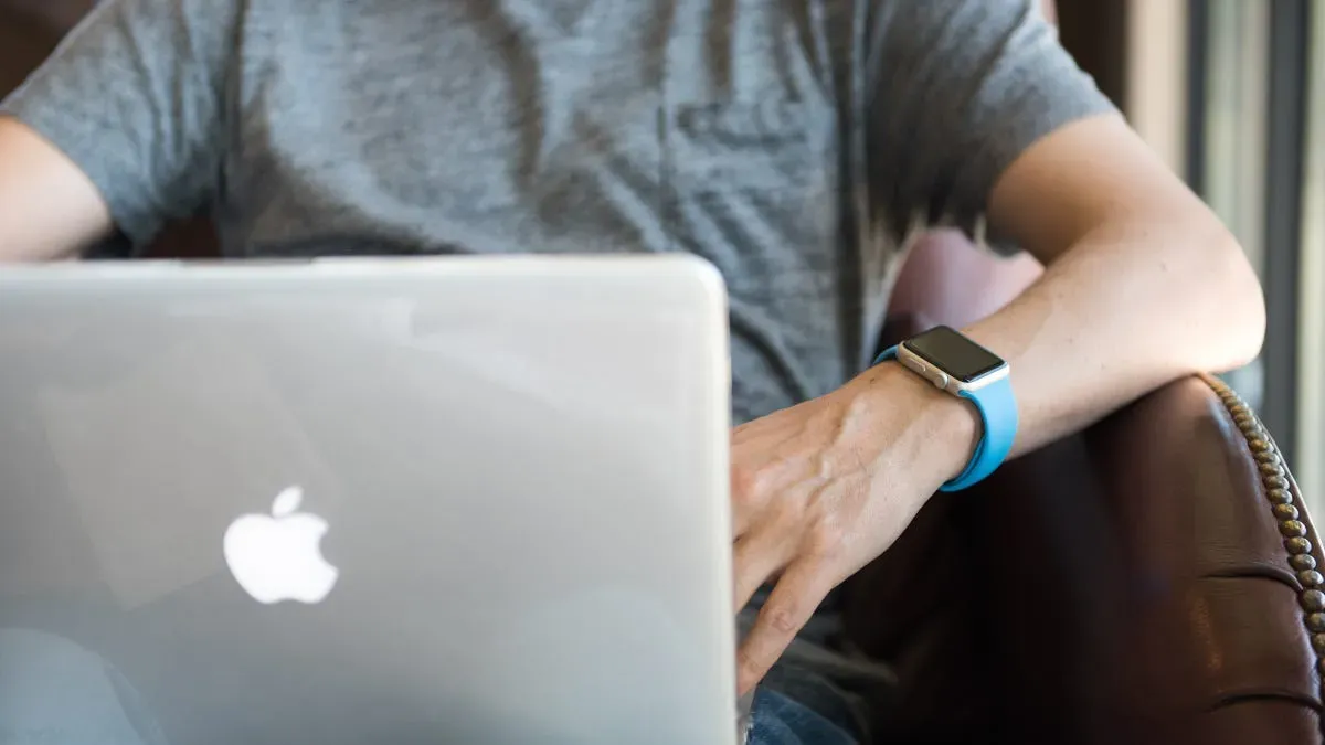 Apple Watch가 Mac을 잠금 해제하지 않습니까? 이 수정을 시도하십시오